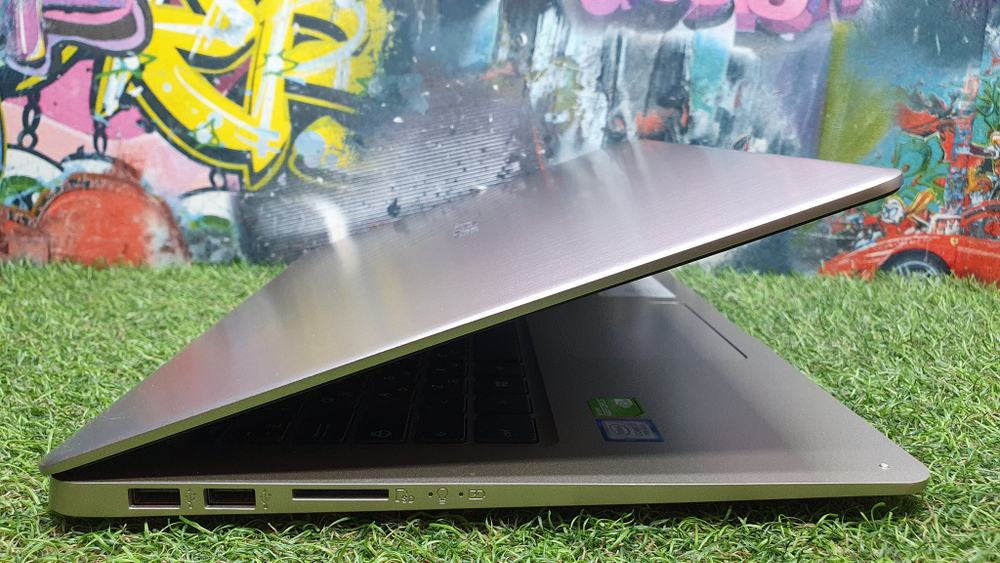 Ноутбук ASUS i7-8/8Gb/MX 130 2Gb/FHD/VivoBook S510UF-BQ026T 90NB0IK5-M00750/Windows 10