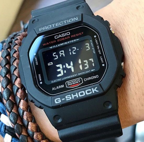 Мужские часы CASIO G-SHOCK DW-5600HR-1
