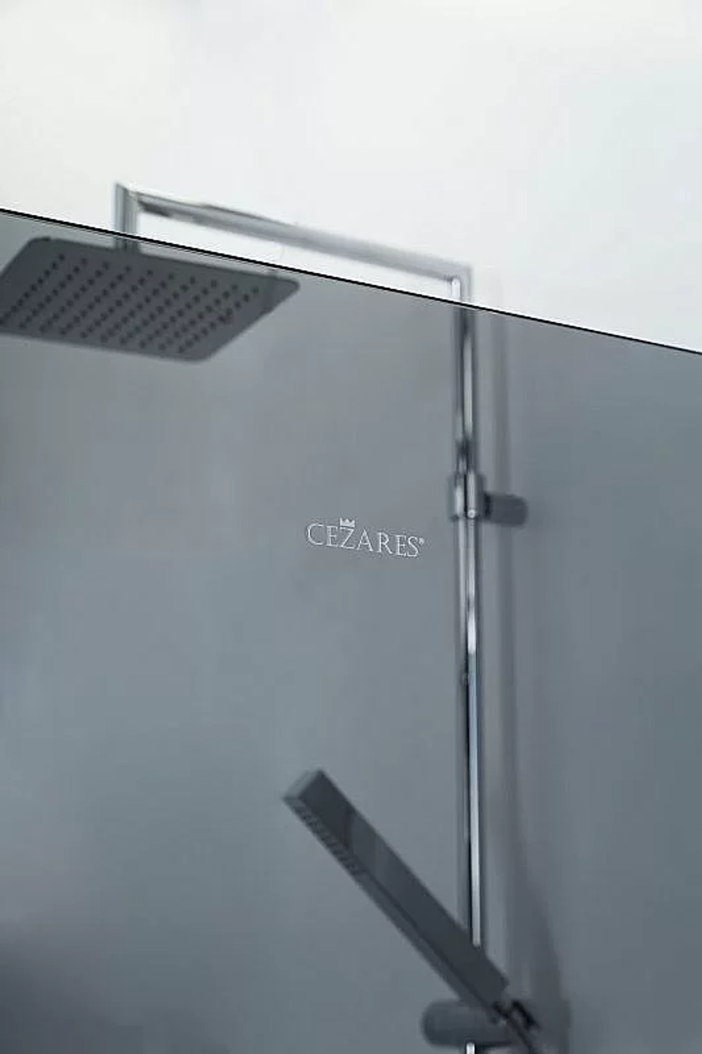 Душевое ограждение Cezares Liberta L-1-100 серый/профиль черный