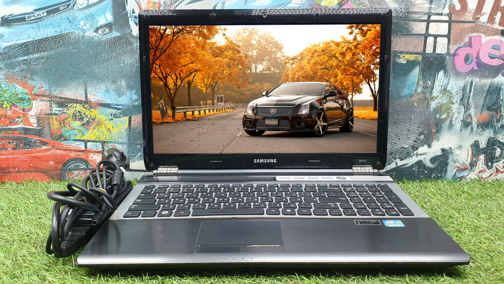 Ноутбук Samsung i3/6 Gb