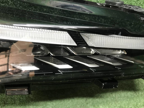 Битая Фара правая Geely Coolray (2023-н.в.) LED