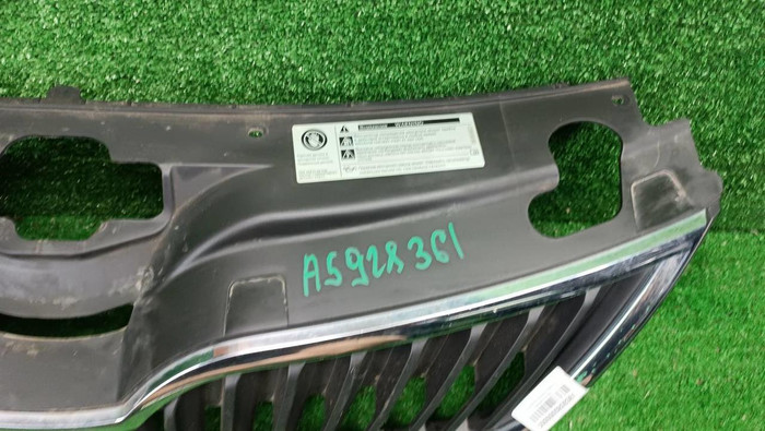 Решетка радиатора Skoda Rapid 1 (2012-2020)