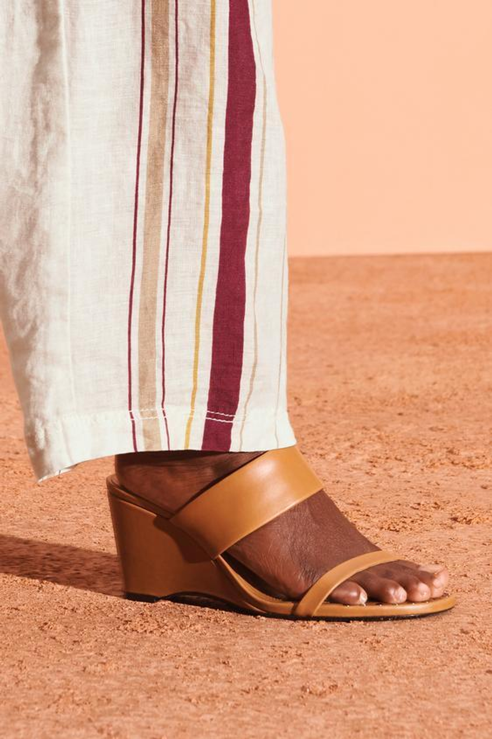 ZARA БРЮКИ СО СРЕДНЕЙ ТАЛИЕЙ ИЗ 100% ЛЬНА, БЕЛЫЙ / КРАСНЫЙ