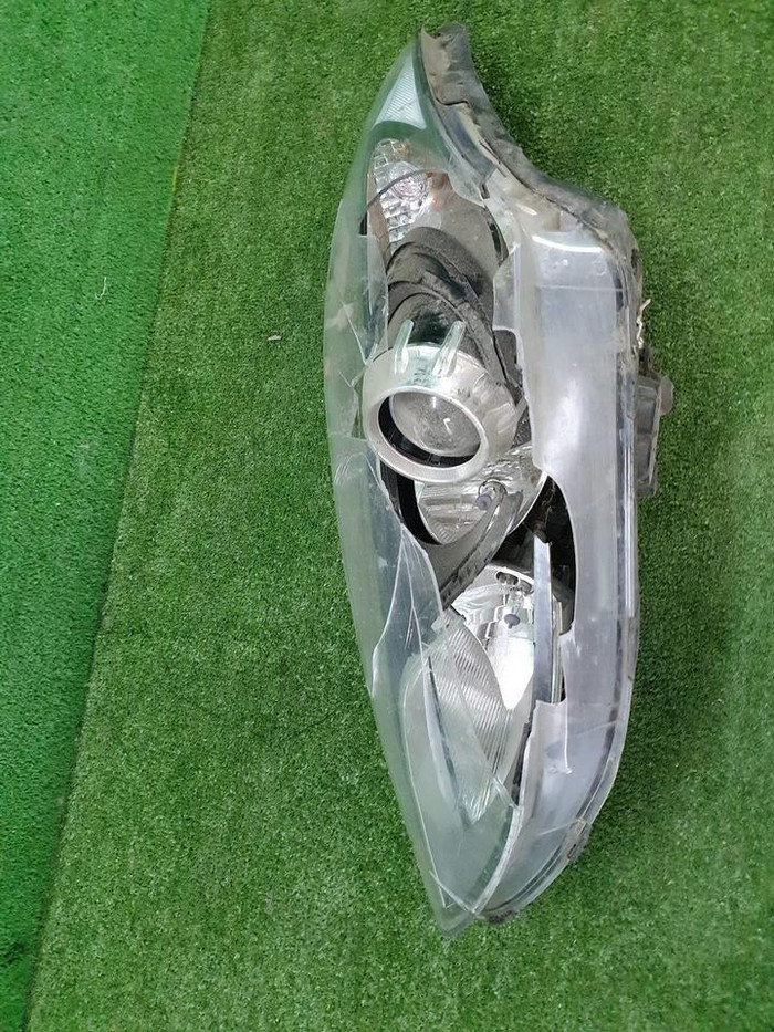 Битая Фара левая Hyundai I30 2 GD (2011-2015) галоген