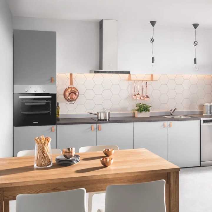 Духовой шкаф Hansa BOEI64111