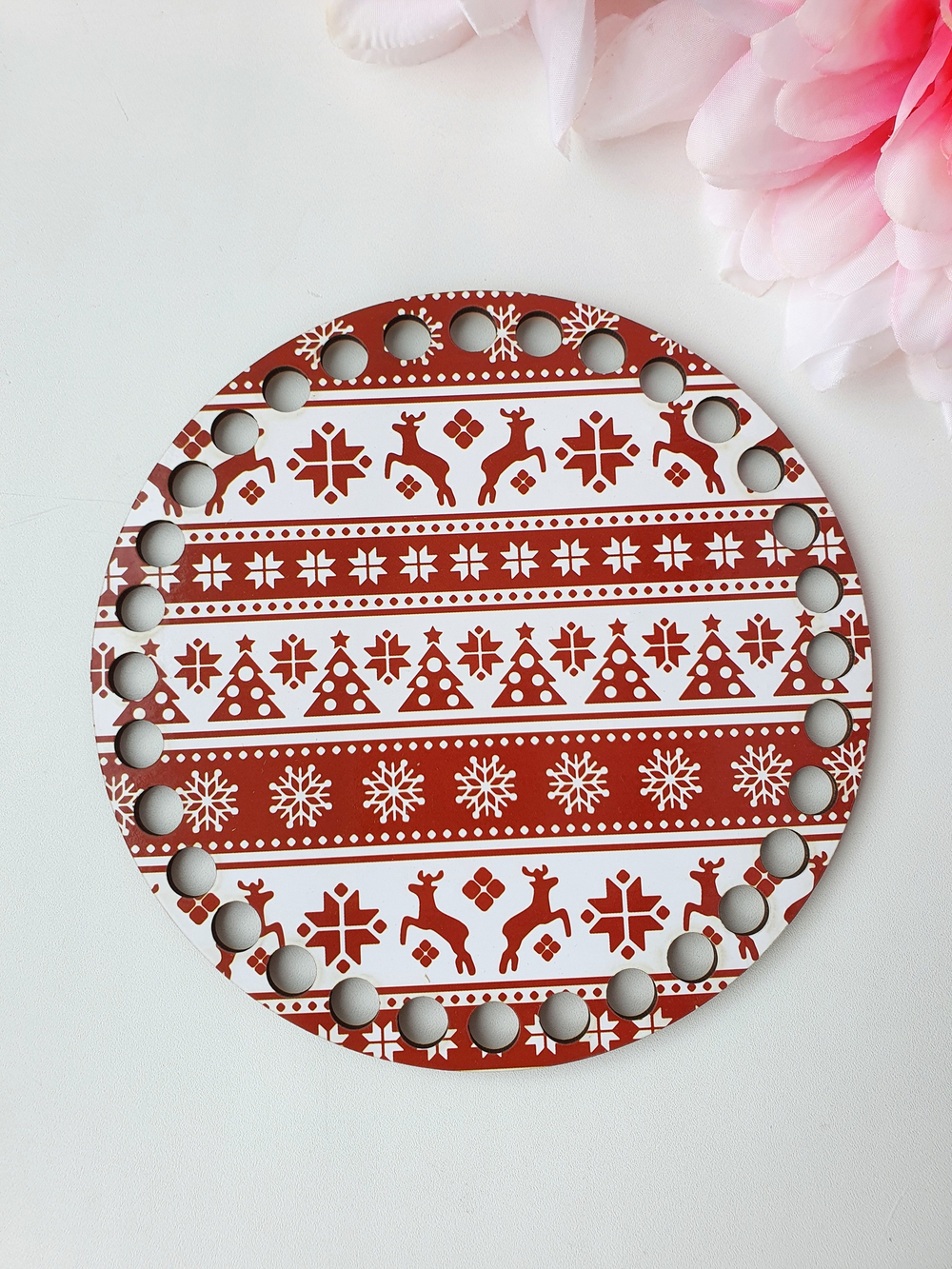 Круг диаметр 15 см, рисунок Олени новогодние