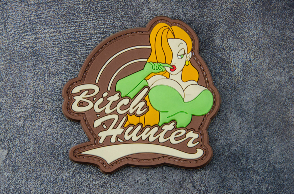 Шеврон Bitch Hunter 3D PVC. Зелёное платье