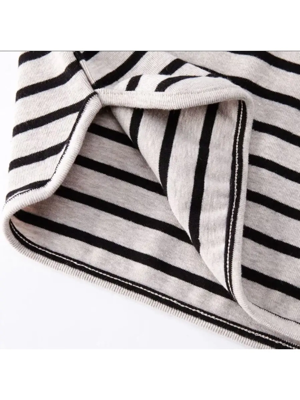 Лонгслив в полоску