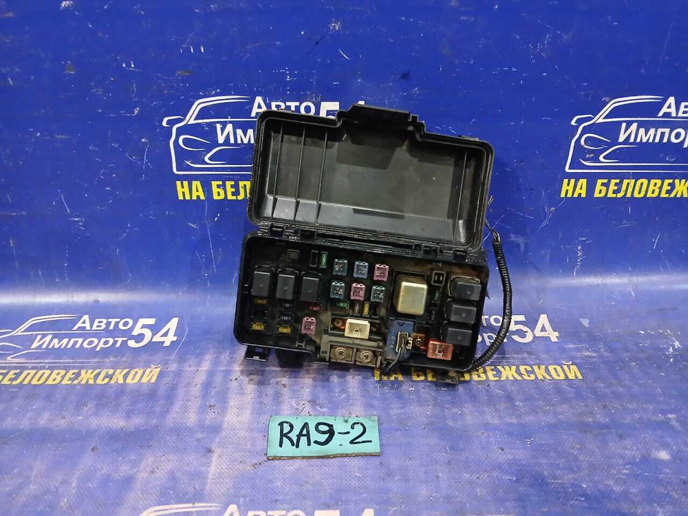 Блок предохранителей подкапотный Honda ODYSSEY 2002