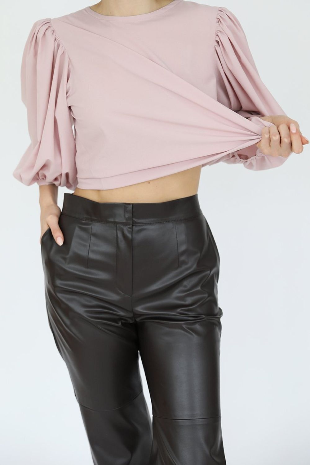 Брюки прямые из искусственной кожи, 1.05.028.19.635 Look Like Cat (Акция)