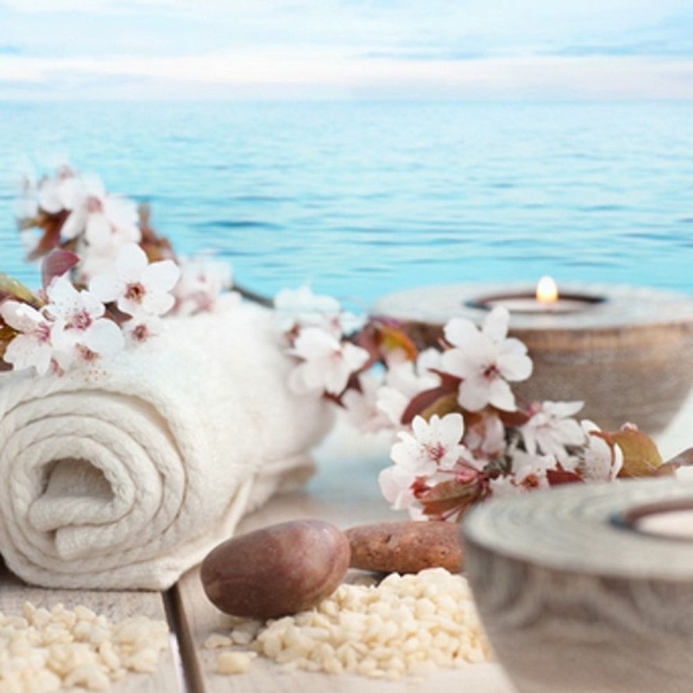 Морская соль и цветочные лепестки (Sea Salt Blossom)