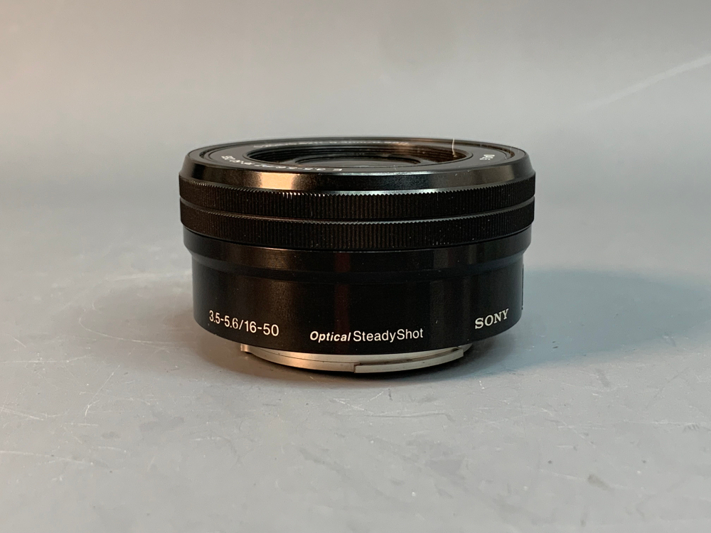 Sony ZV-E10 kit 16-50mm 340 кадров