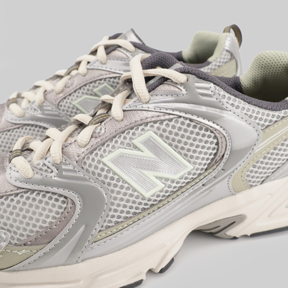 Кроссовки New Balance MR530KMW - купить в магазине Dice с бесплатной доставкой по России