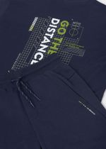 футболка с шортами