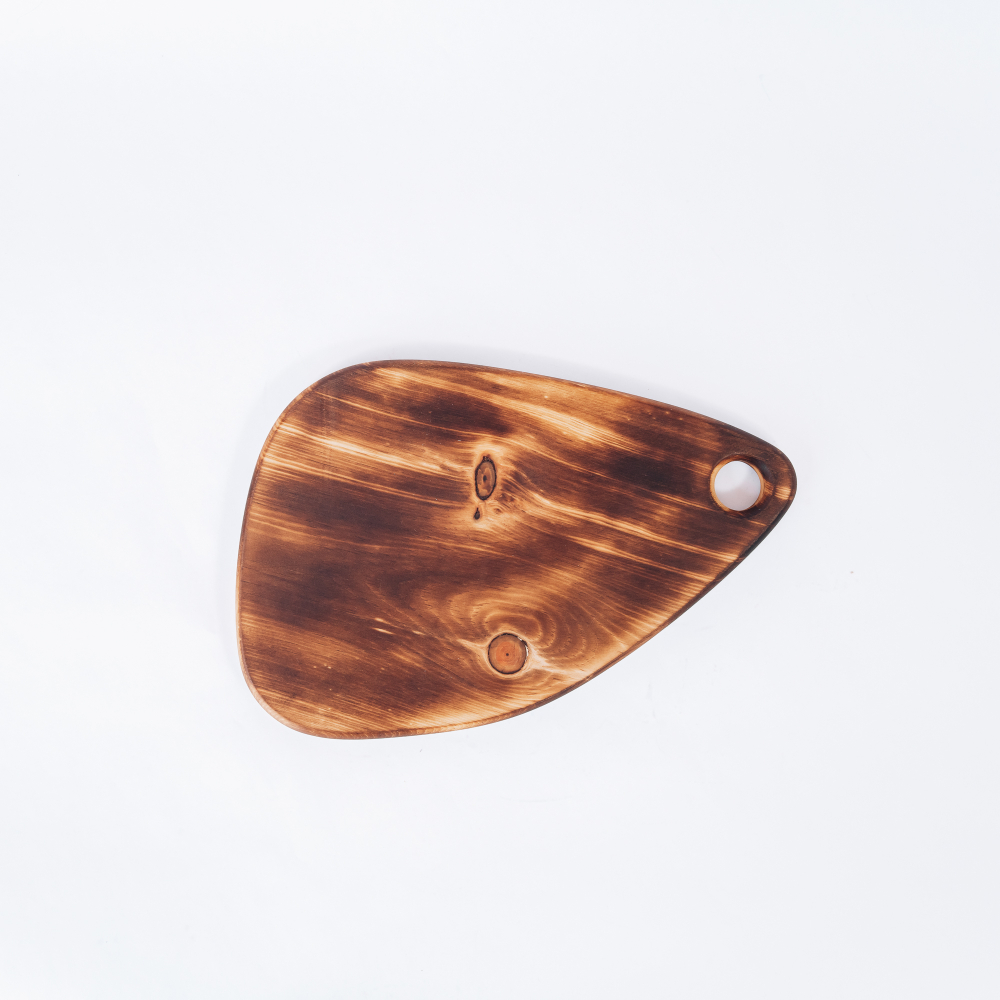 Деревянная разделочная доска из цельного куска дерева Сибирский Кедр .RD 2