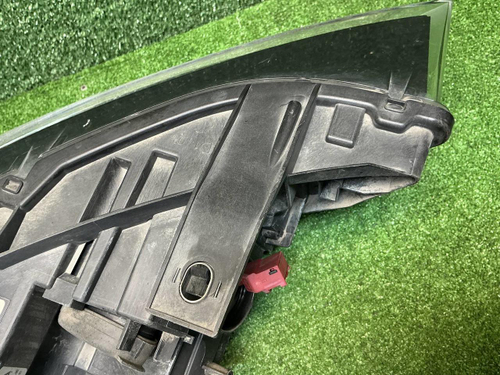 Фара левая Audi Q3 (2011-2014) ксенон