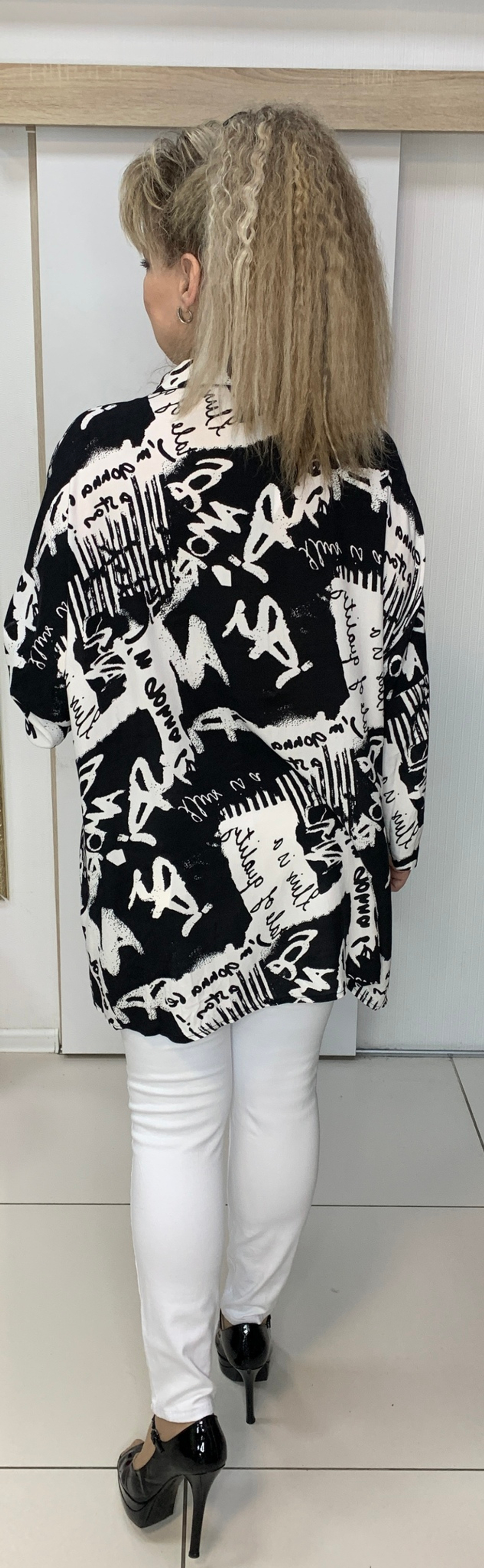 Туника-блузон с красной отделкой