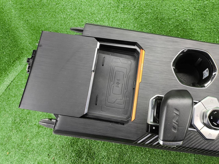 Подлокотник Changan Uni-K (2020-н.в.)