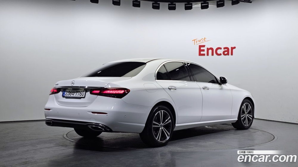 Mercedes-Benz E-Class W213 E250 Avangarde (11.2022)