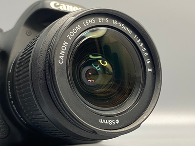 Canon 600D kit 18-55mm IS II 12.500 Кадров