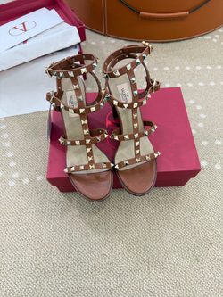 Valentino Rockstud Sandal 9 cm