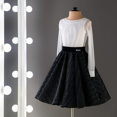 Lilia 3-101-01-D | Платье для танцев с аппликацией | Vasileva Dance