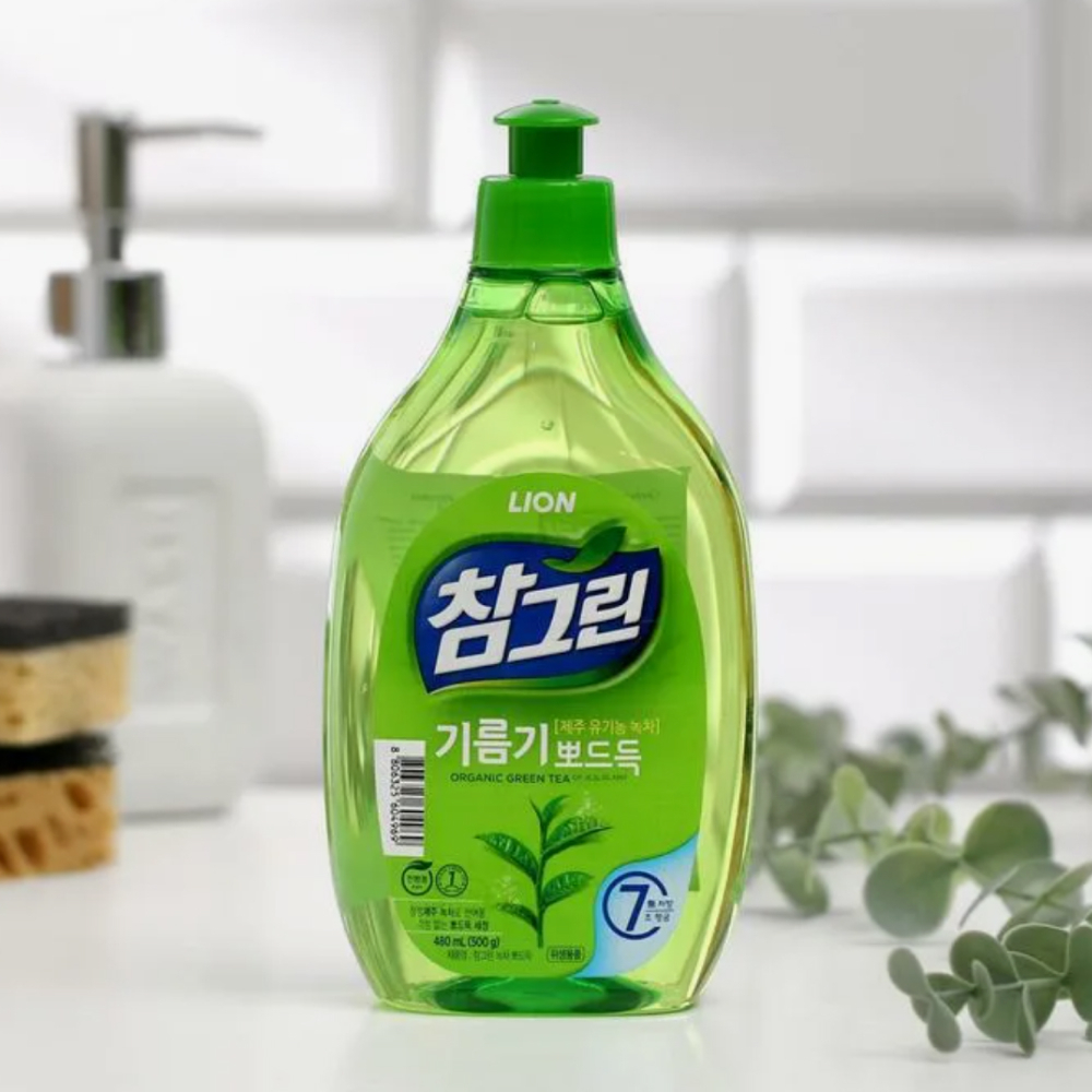 Средство для мытья посуды и овощей с зеленым чаем LION Chamgreen Green Tea 480 мл