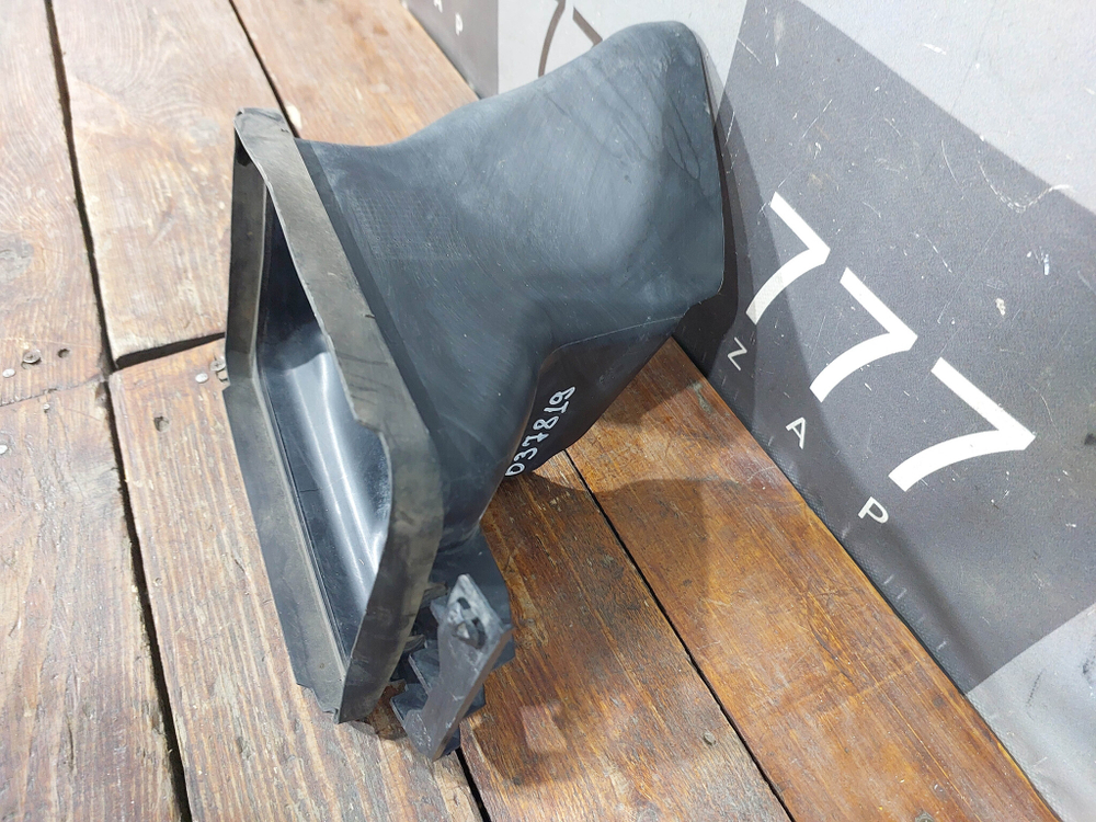 Воздуховод радиатора правый BMW 1-Series (F20)  Б/У Оригинал 51748064276