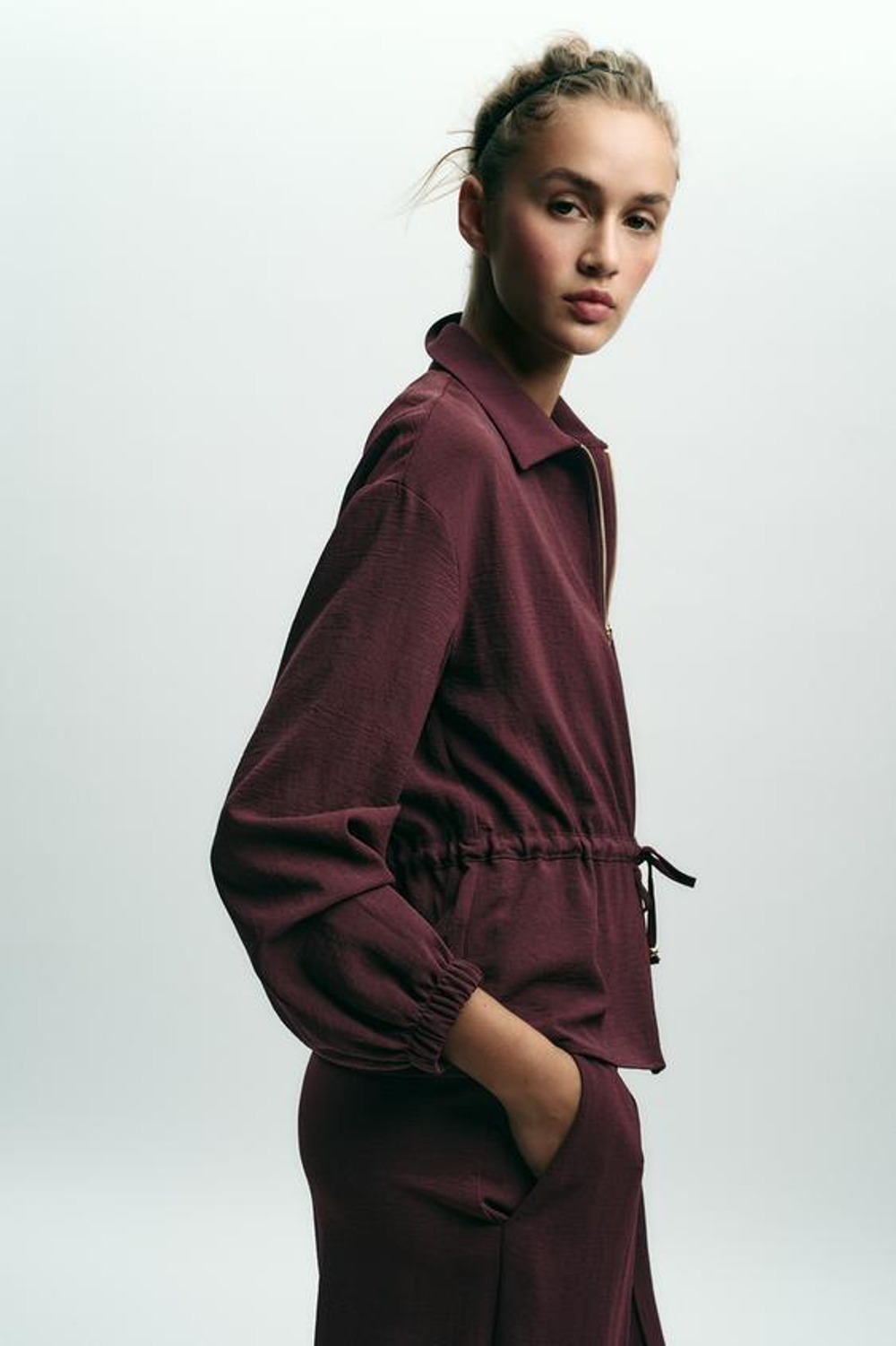 ZARA ШИРОКИЕ БРЮКИ С ДЕКОРАТИВНОЙ СТРОЧКОЙ, БУРГУНДИ