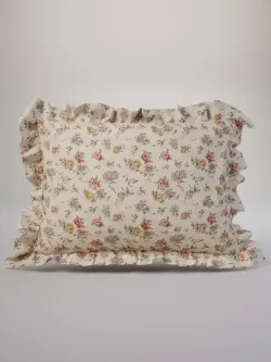 Декоративная наволочка с рюшами, оборками "Виктория" 40х60 см, 1 шт, без молнии