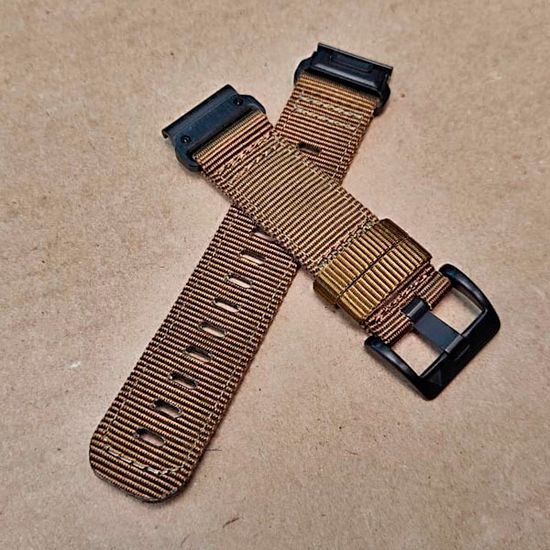 Ремешок тактический Tactix 22 мм. для Garmin Fenix 7 / 6 / 5, Forerunner 935 / 945 / 955, instinct, instinct 2, Epix Gen 2 нейлоновый быстросъемный на застежке (Коричневый)