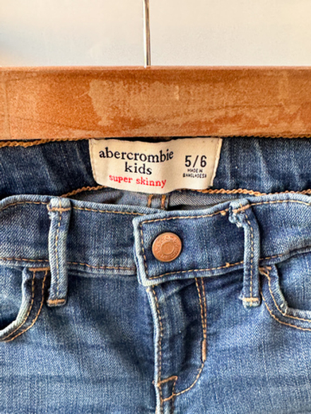 Джинсы Abercrombie, 110