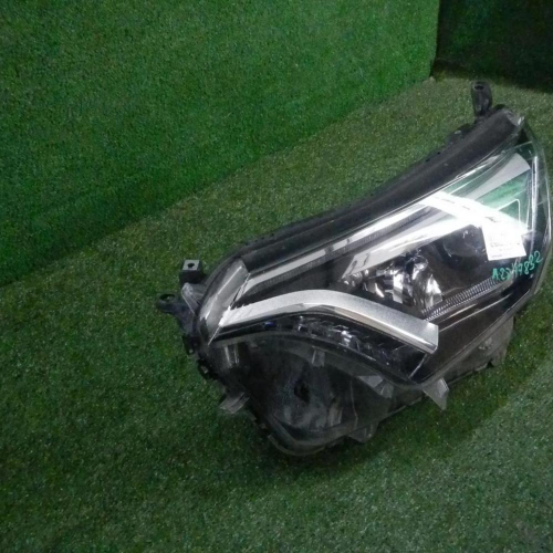 Фара левая Toyota Rav 4 CA40 (2015-2019) LED