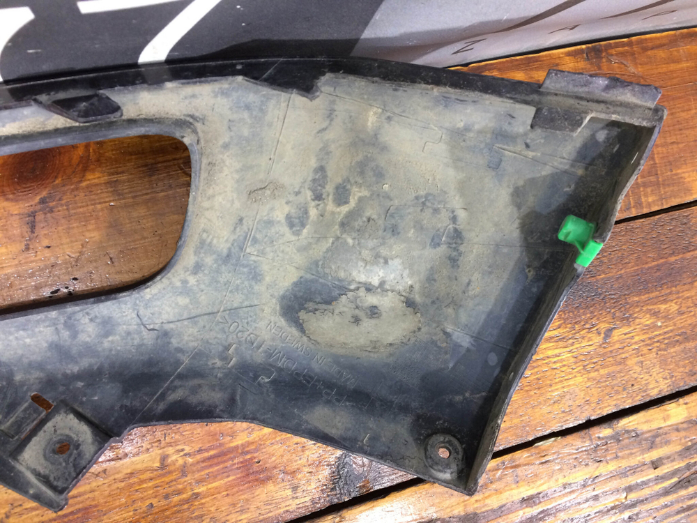 Накладка ПТФ правая Volvo XC90 2 14-19 Б/У Оригинал 31383801