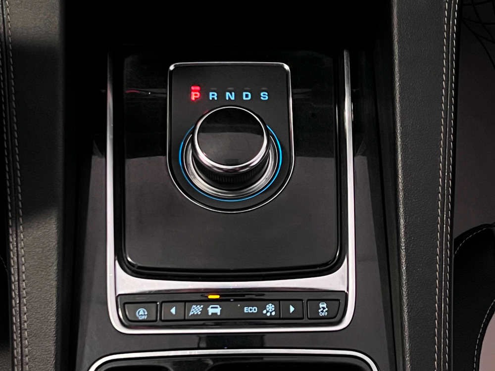 Jaguar F-Pace, 2020 год