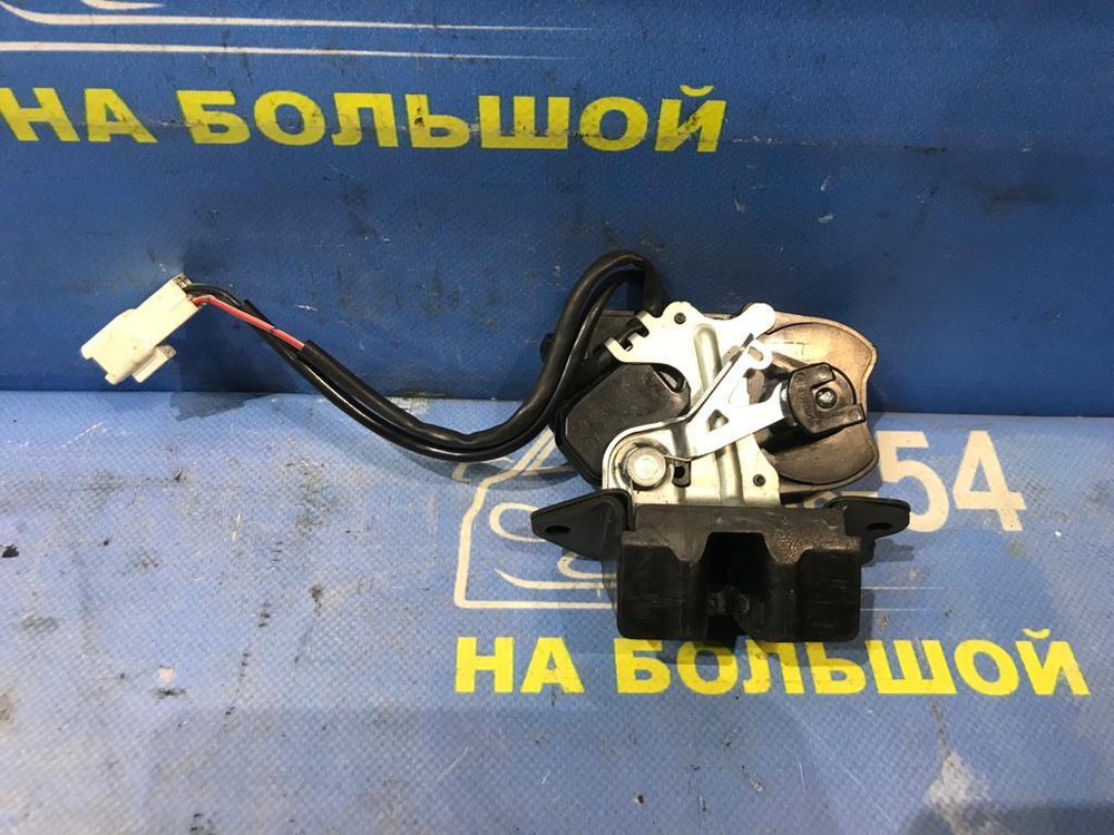 Замок багажника TOYOTA CALDINA 2005-2007