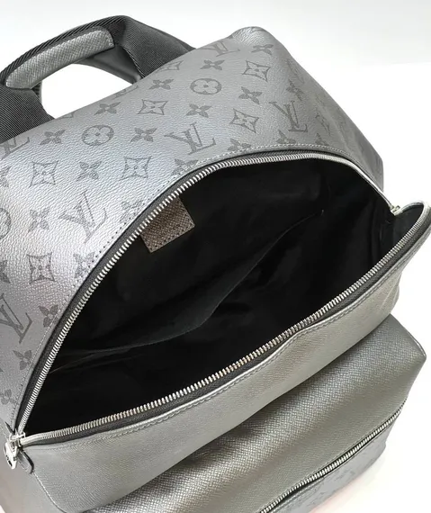 Рюкзак Louis Vuitton Discovery PM серый