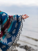 Палантин теплый с орнаментом Навахо