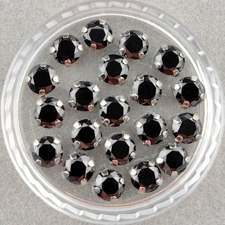 Фианиты шатоны в оправах, Black/Platinum