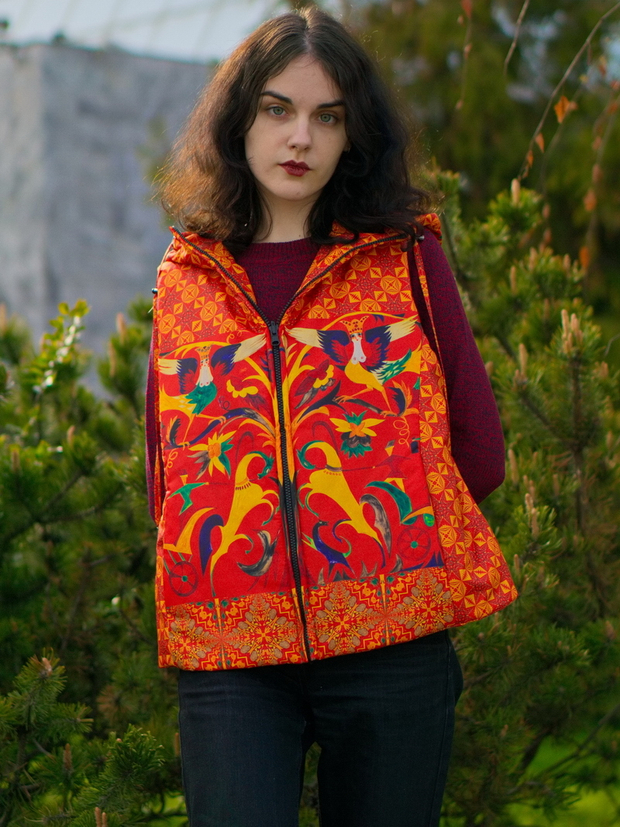 Двусторонний жилет "Свадебка", по мотивам эскиза занавеса к балету «Свадебка» И.Ф. Стравинского, автор - Наталья Гончарова