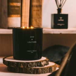 Cereria Molla Свеча Oud leather 600 г 3 узла CM-6649