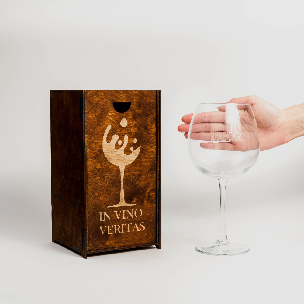 Бокал для вина с гравировкой в подарочной коробке PKS34