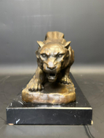 Бронзовая скульптура «Притаившийся тигр»