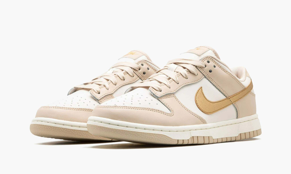 Dunk Low WMNS "Phantom Metallic Gold"