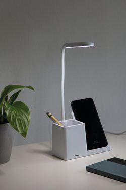 Настольная лампа с зарядной станцией LIGHT & CHARGE