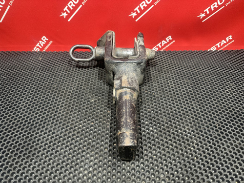 Крюк буксировочный 2018г