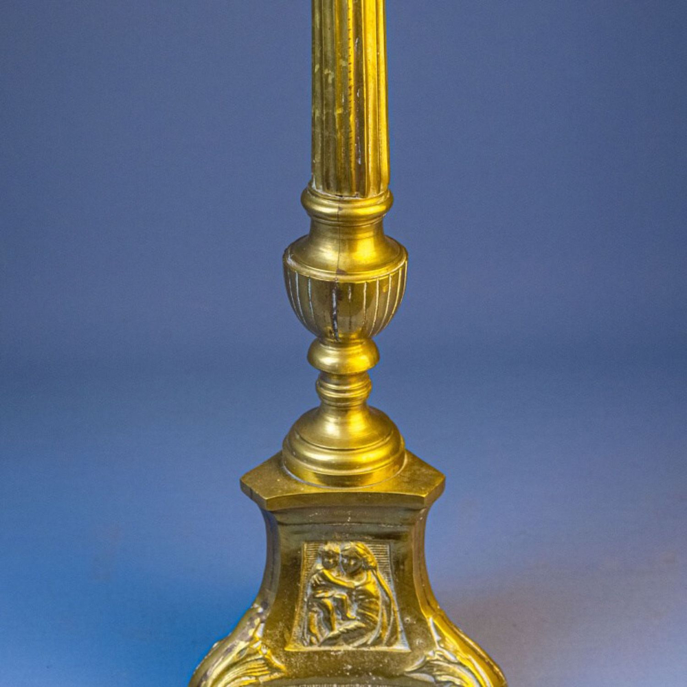 Бронзовый подсвечник