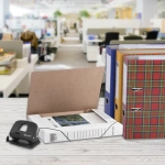 Папка архивная с резинкой А4 (325х250 мм), 45 мм, до 400 листов, плотная, микрогофрокартон, БЕЛАЯ, BRAUBERG