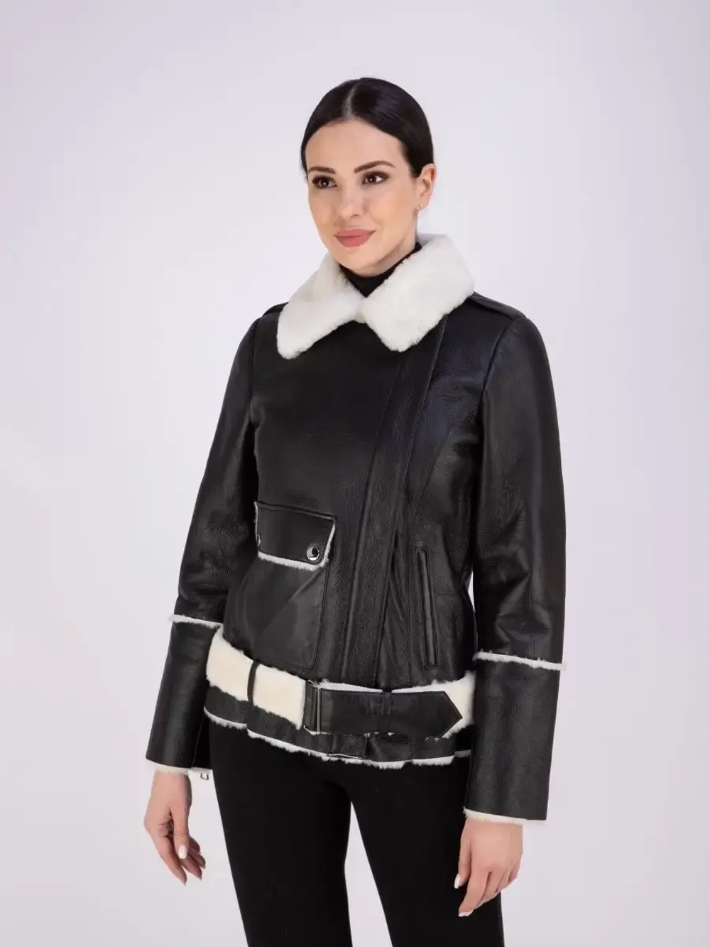 Дубленка зимняя натуральная укороченная