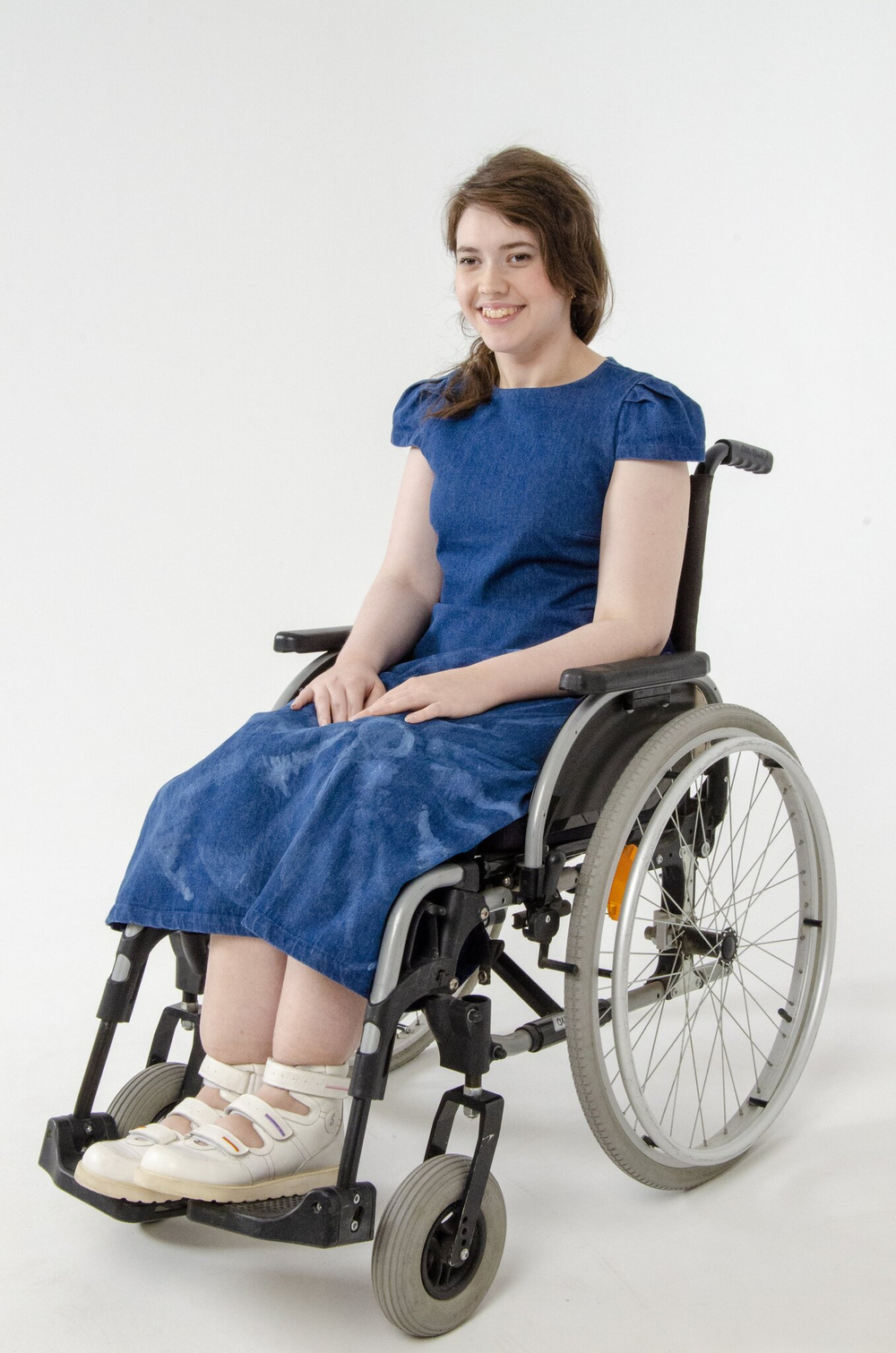 Джинсовое платье с принтом PEOPLE